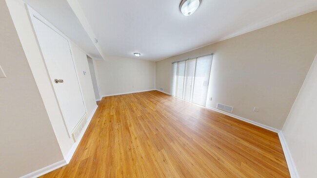 Foto del edificio - 1322 Luzzo Ct