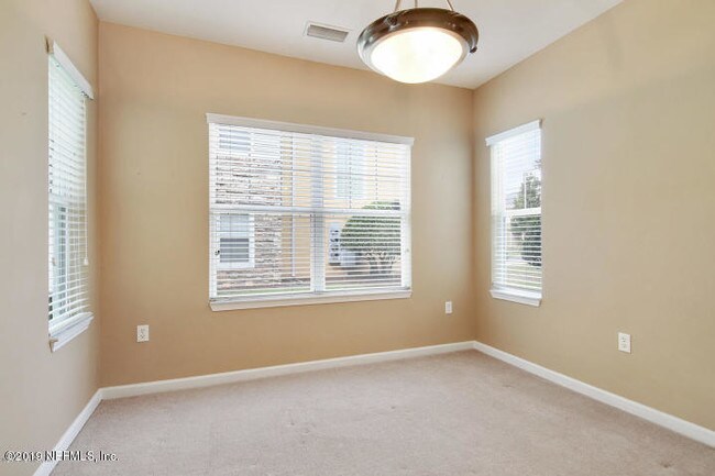 Foto del edificio - 3750 Silver Bluff Blvd