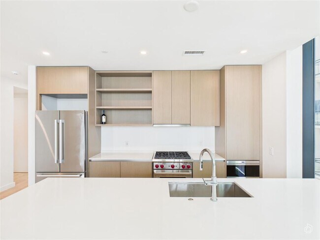 Foto del edificio - 610 Davis St