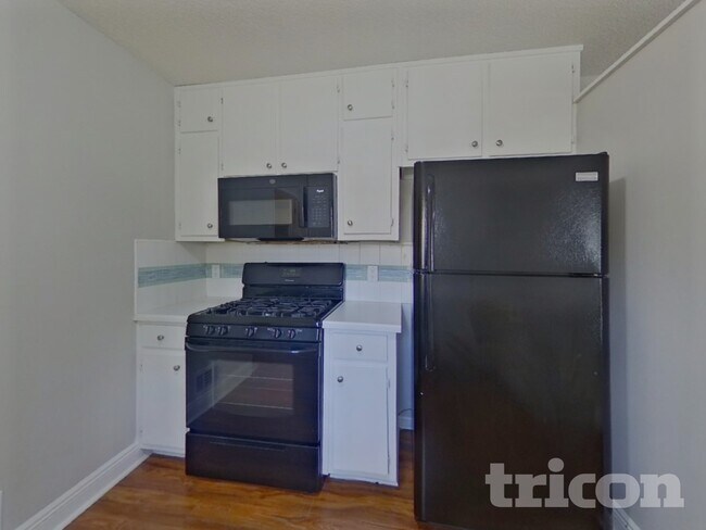 Foto del edificio - 4807 Alpine Dr SW