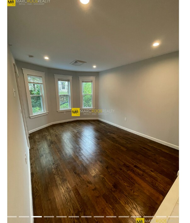 Building Photo - 14 Sturtevant Ter