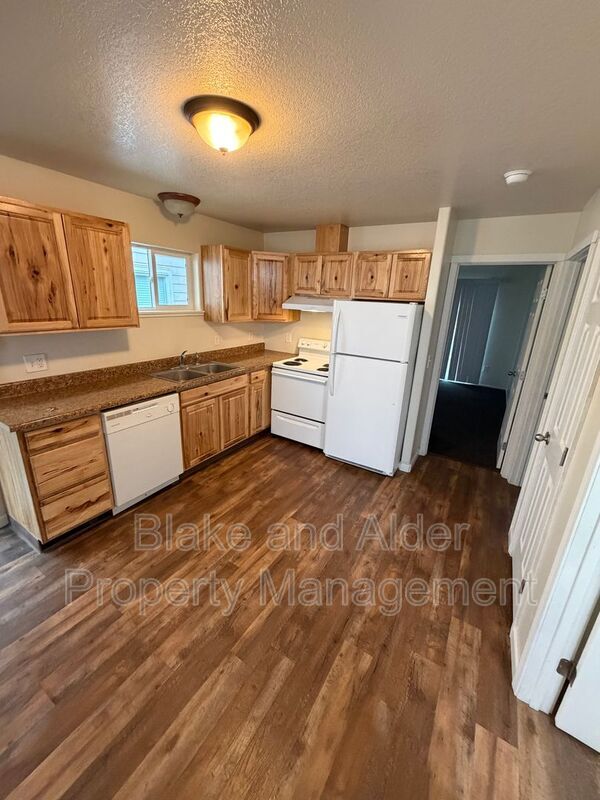 Foto del edificio - 13637 SE Center St