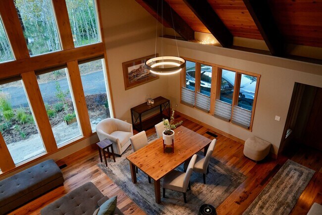 Foto del edificio - Nice house in Stateline available September 1st!