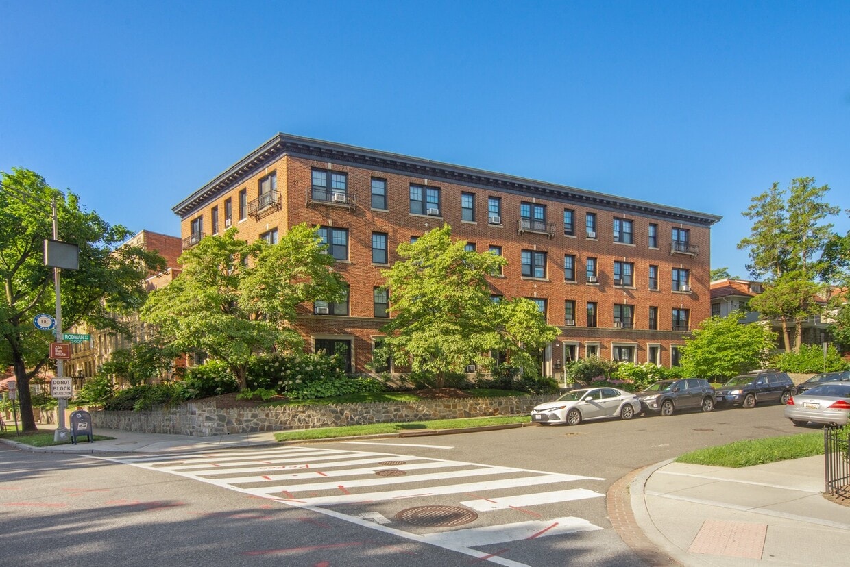 Primary Photo - The Rodman Apartments