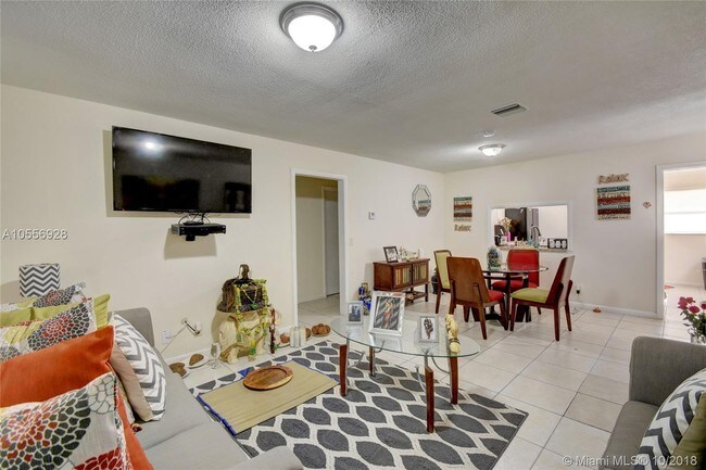 Foto del interior - 3819 NW 78th Ter