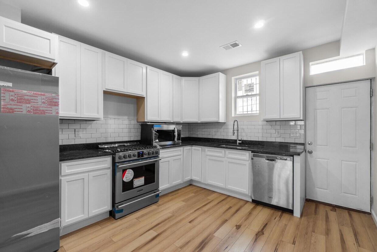 Foto principal - 3404 Noble St