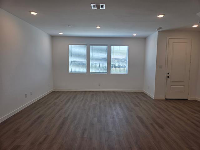 Foto del edificio - 5708 Lakeview Dr