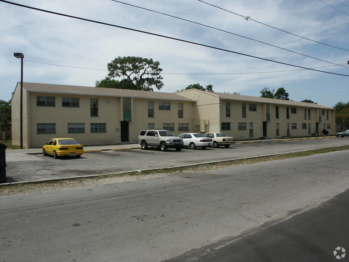 Oakview apartments discount mulberry fl