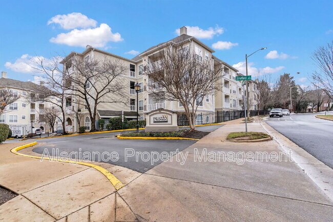 Foto del edificio - 4560 Strutfield Ln
