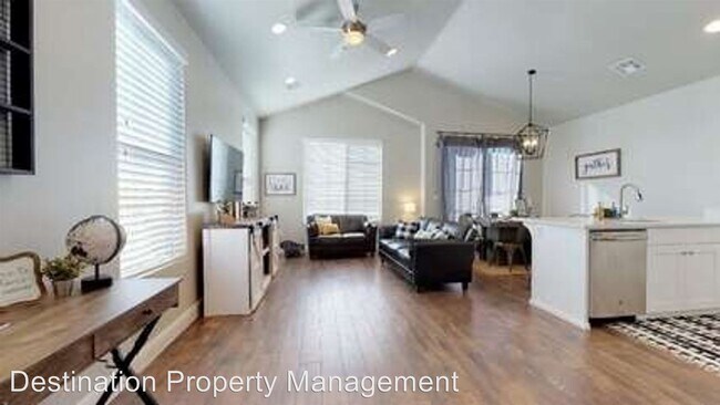 Foto del edificio - 3 br, 3.5 bath House - 1930 Respite Lane
