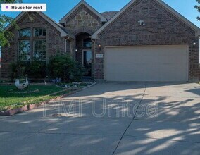 Building Photo - 2520 Triangle Leaf Dr