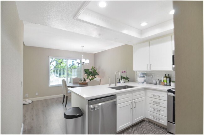 Foto del edificio - 2 Bedroom Condo In Malvern Creek!
