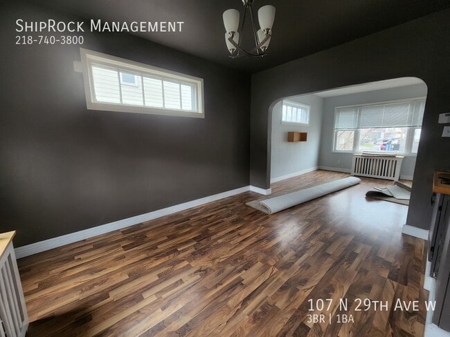 Building Photo - 107 N 29th Ave W