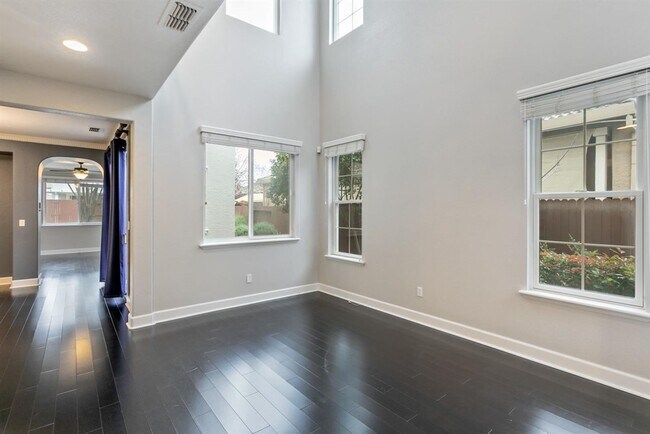 Foto del edificio - 1659 Markdale Ln