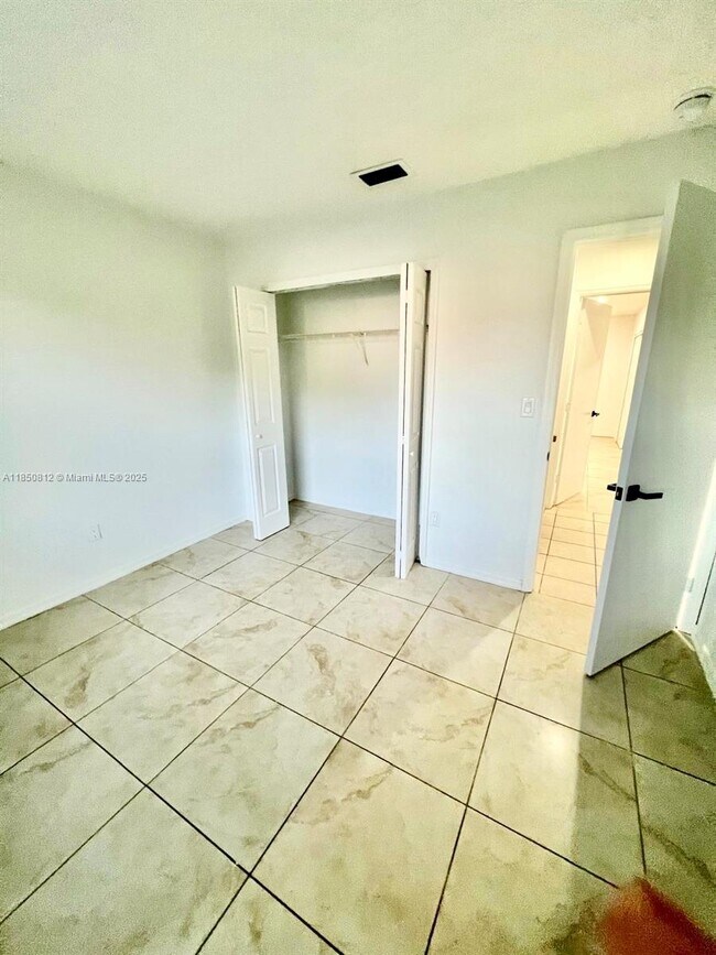 Foto del edificio - 10361 SW 209th Ln
