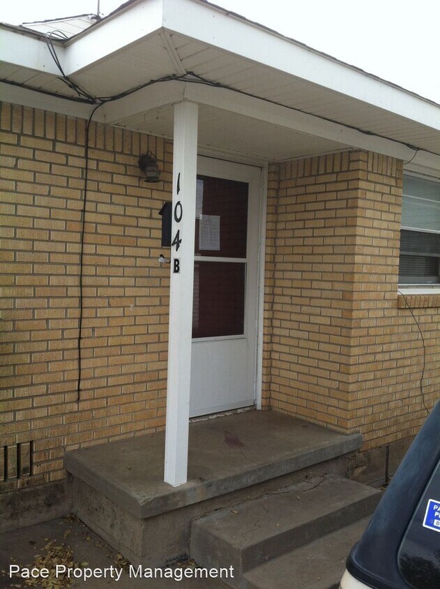 Foto principal - 2 br, 1 bath House - 104 B South Western St.