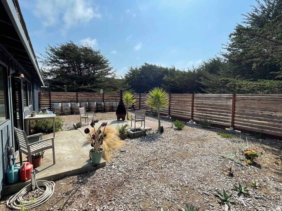 Primary Photo - 3005 Maryanna Dr