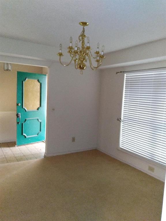 Foto del edificio - 2713 Timberleaf Dr