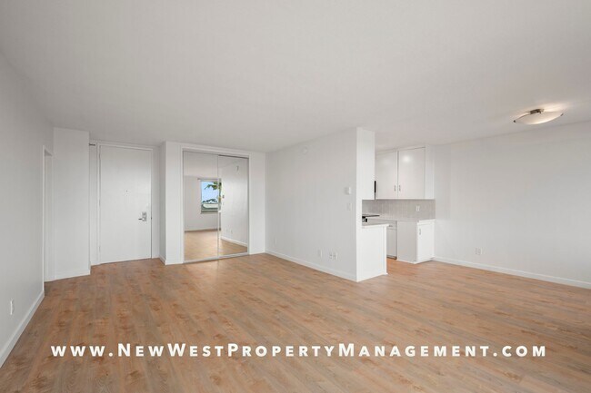Foto del edificio - Renovated Banker's Hill 2 Bedroom at Laure...