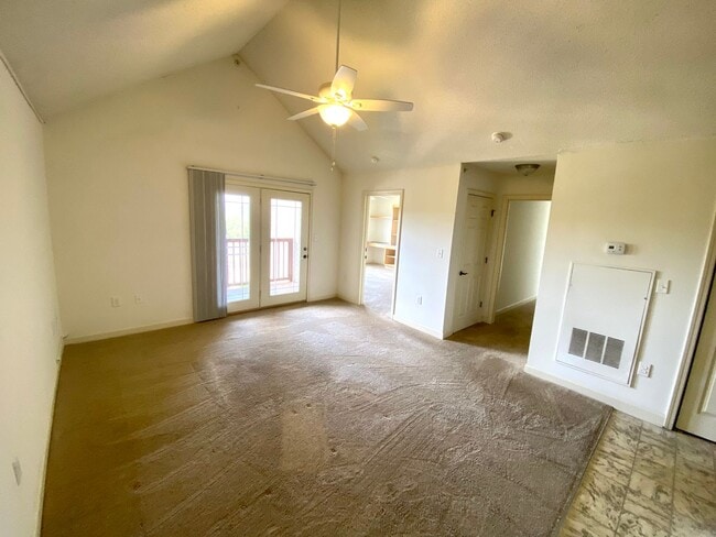 Building Photo - 833 Harts Cove Way