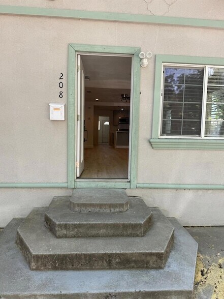 Foto del edificio - 210 Clinton Ave
