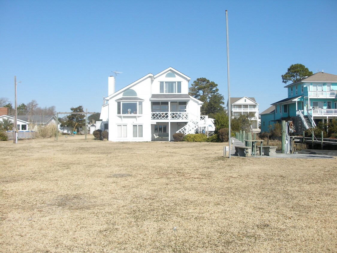 267 Live Oak Rd, Newport, NC 28570 House Rental in Newport, NC