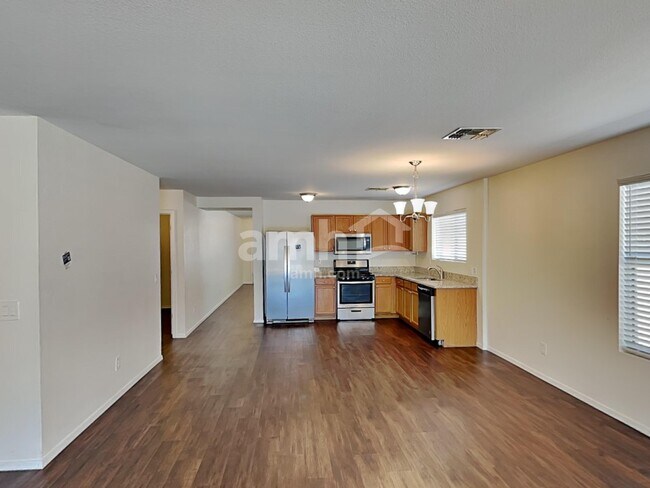 Foto del edificio - 286 E Mountain Alder St