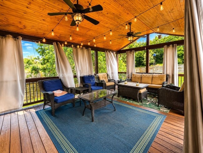 Foto del edificio - 1341 Wineberry Rd