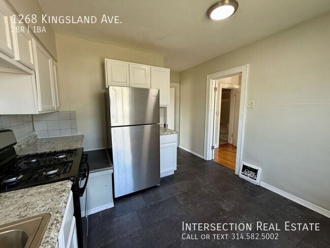 Foto del edificio - 1268 Kingsland Ave