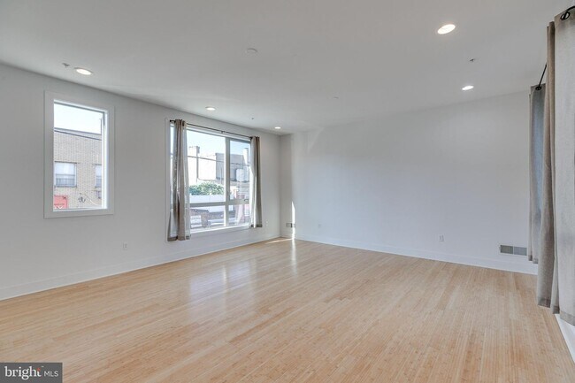 Foto del edificio - 918 S Darien St