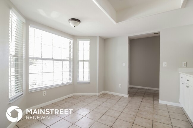 Building Photo - 1390 E Euclid Ave