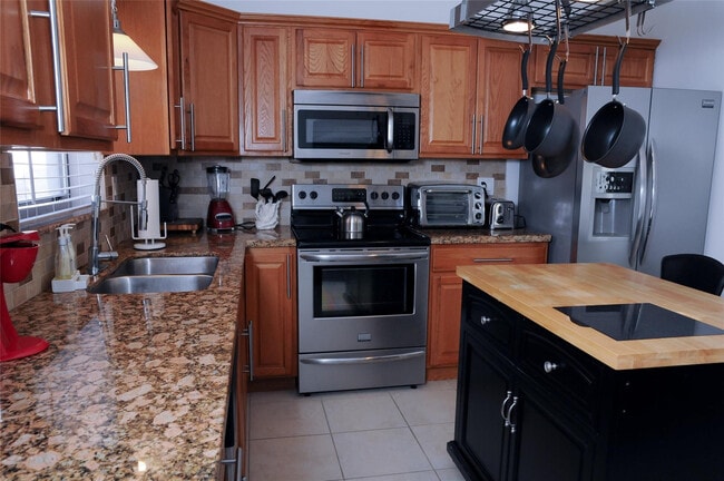 Foto del edificio - 29 NE 3rd St