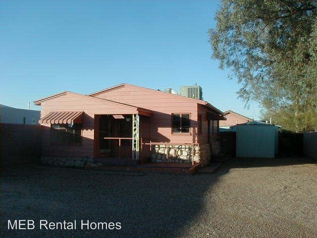 Primary Photo - 1137 E Adelaide Dr
