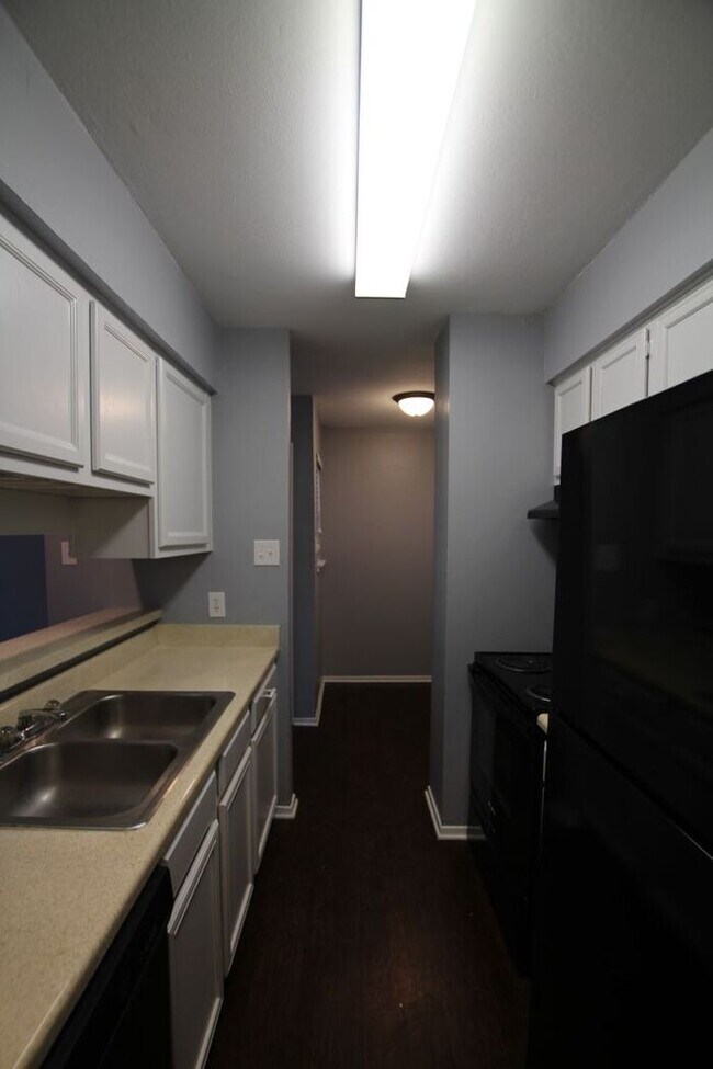 Foto del edificio - 1 Bedroom, 1 Bathroom Downstairs Apartment in Tyler! TOUR TODAY!