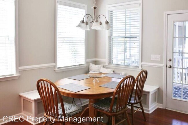 Building Photo - 3 br, 2.5 bath House - 4937 W. Liberty Par...