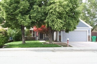 Building Photo - 1329 Kendal Ct