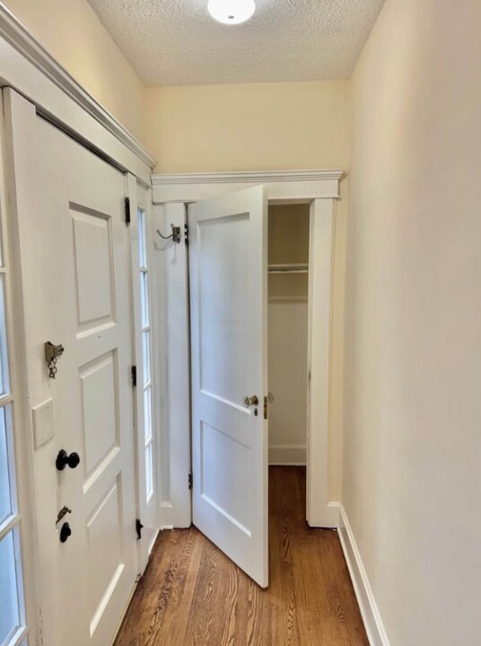 Puerta principal - 383 Dakota St