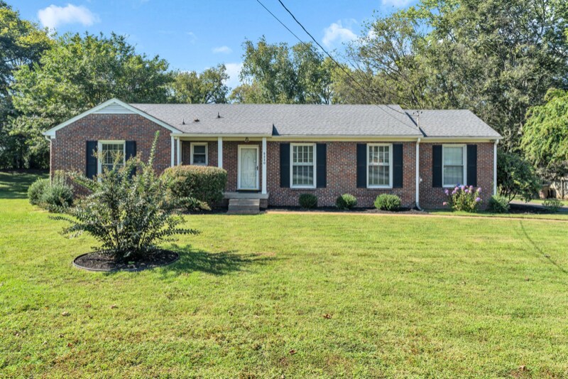 Primary Photo - 5220 Stallworth Dr