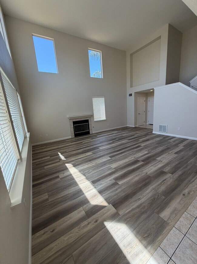 Foto del edificio - 1810 Baylor Ln