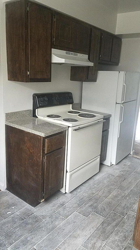 Kitchen - 455 N Broadway