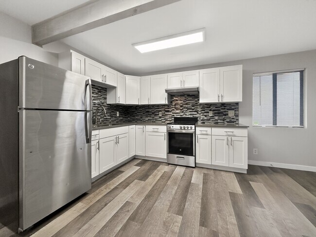 Foto del edificio - 5521 Brooklyn Ave NE