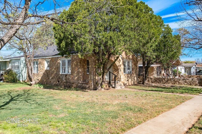 Foto del edificio - 1102 Cypress St