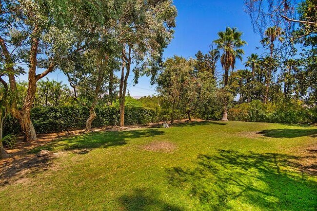 Foto del edificio - 22359 N Summit Ridge Cir