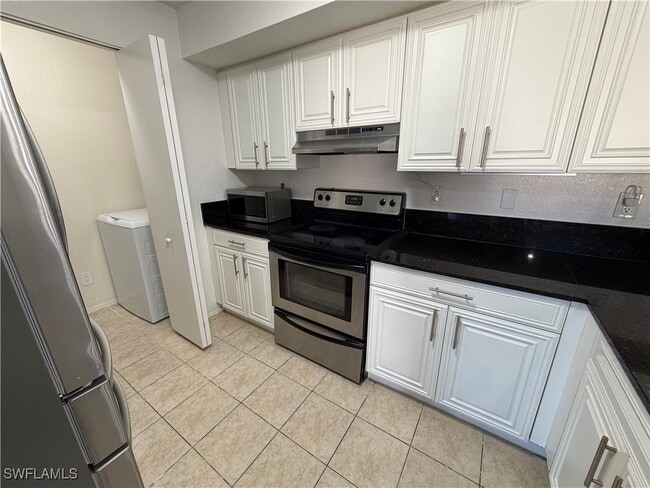 Foto del edificio - 8275 Ibis Club Dr