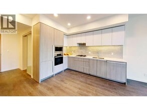 Building Photo - 6633 Buswell St
