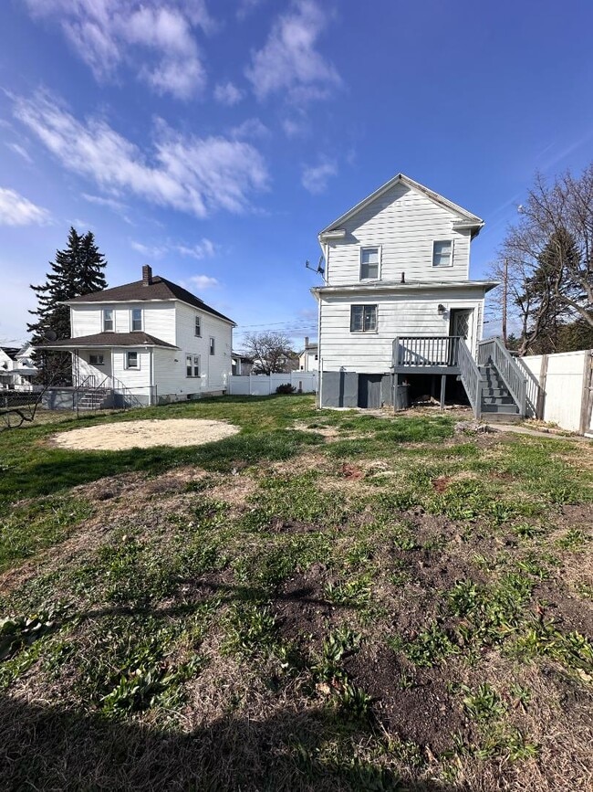 Foto del edificio - 56 Kent Ln