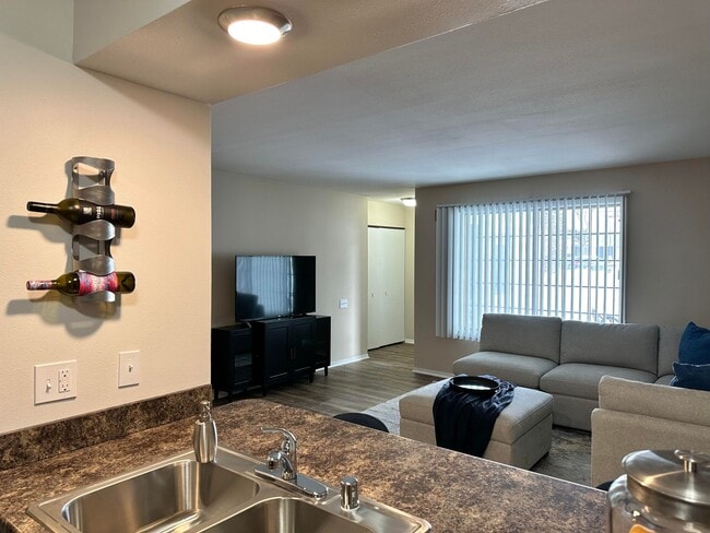 Building Photo - Stonewood Village Apartments