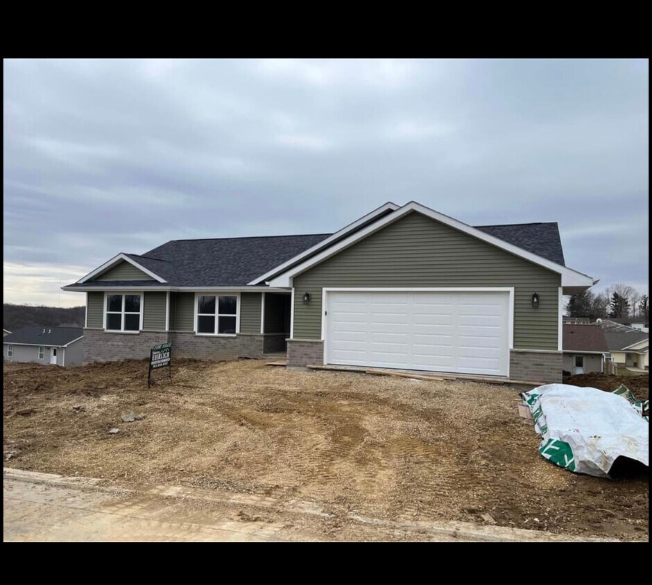 2020 Cobalt Ct, Dubuque, IA 52001 House Rental in Dubuque, IA