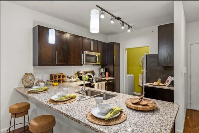 Foto del edificio - 12700 Ridgeline Blvd