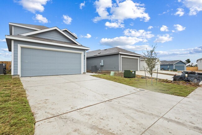 Foto del edificio - 972 Creek